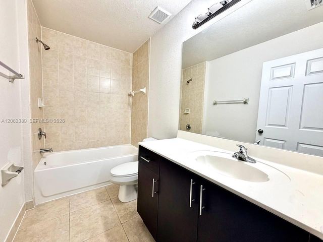 3417 W 80th St 108, Hialeah, FL 33018