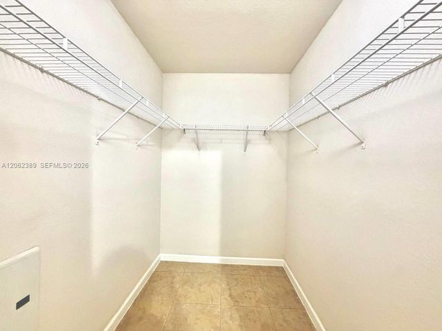 3417 W 80th St 108, Hialeah, FL 33018