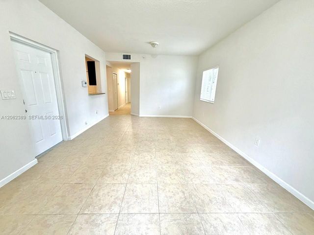 3417 W 80th St 108, Hialeah, FL 33018