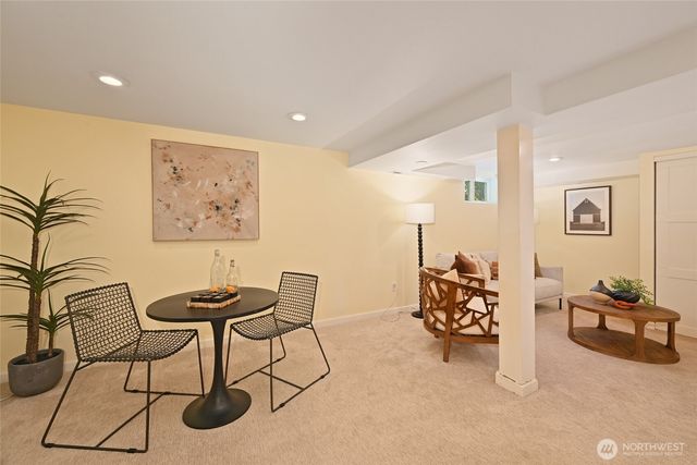 4024 55th Avenue SW, Seattle, WA 98116