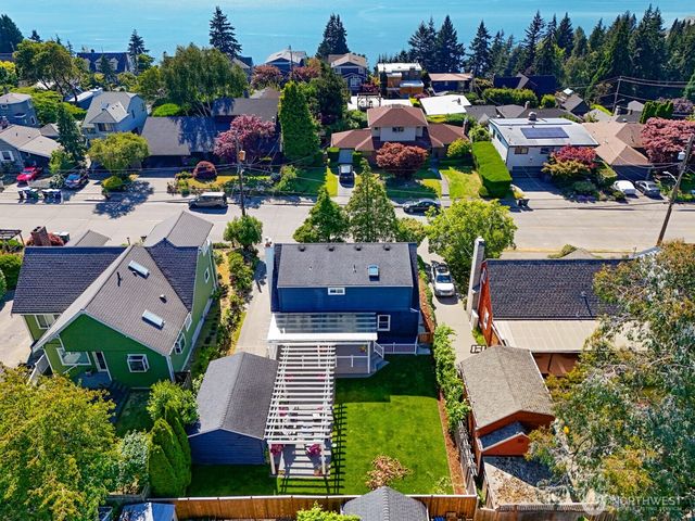 4024 55th Avenue SW, Seattle, WA 98116