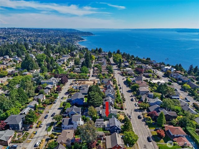 4024 55th Avenue SW, Seattle, WA 98116