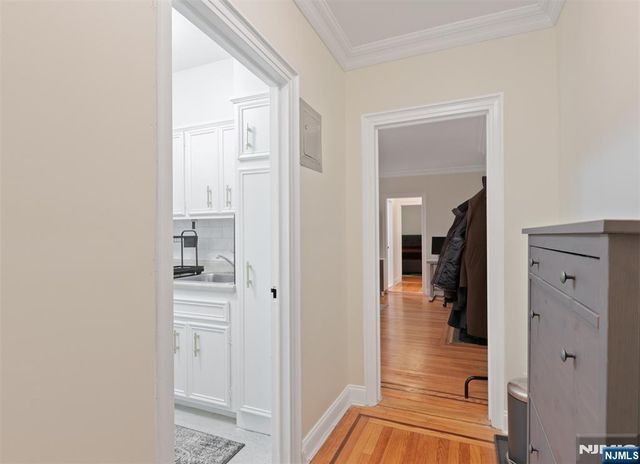 100 E Palisade Avenue B22, Englewood, NJ 07631