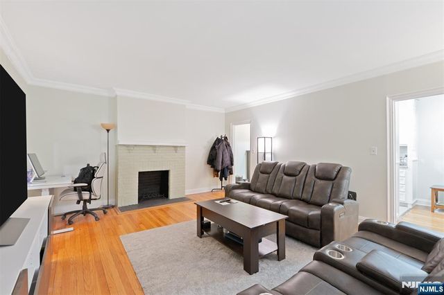 100 E Palisade Avenue B22, Englewood, NJ 07631