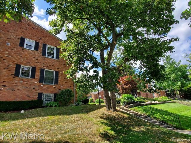 553 N Old Woodward Avenue, Birmingham, MI 48009