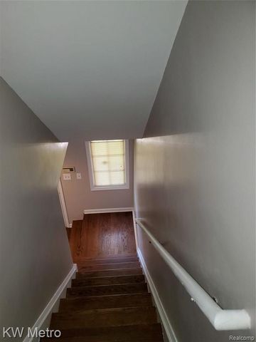 553 N Old Woodward Avenue, Birmingham, MI 48009