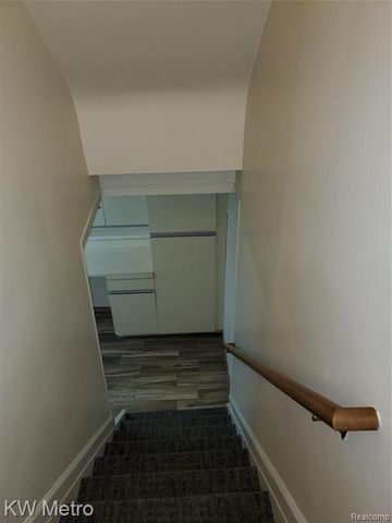 553 N Old Woodward Avenue, Birmingham, MI 48009