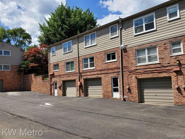 553 N Old Woodward Avenue, Birmingham, MI 48009
