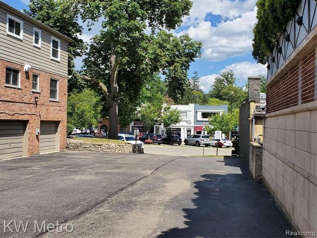 553 N Old Woodward Avenue, Birmingham, MI 48009