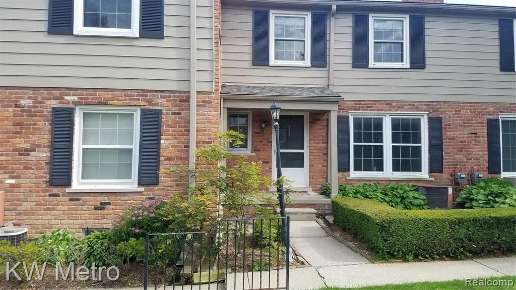 553 N Old Woodward Avenue, Birmingham, MI 48009