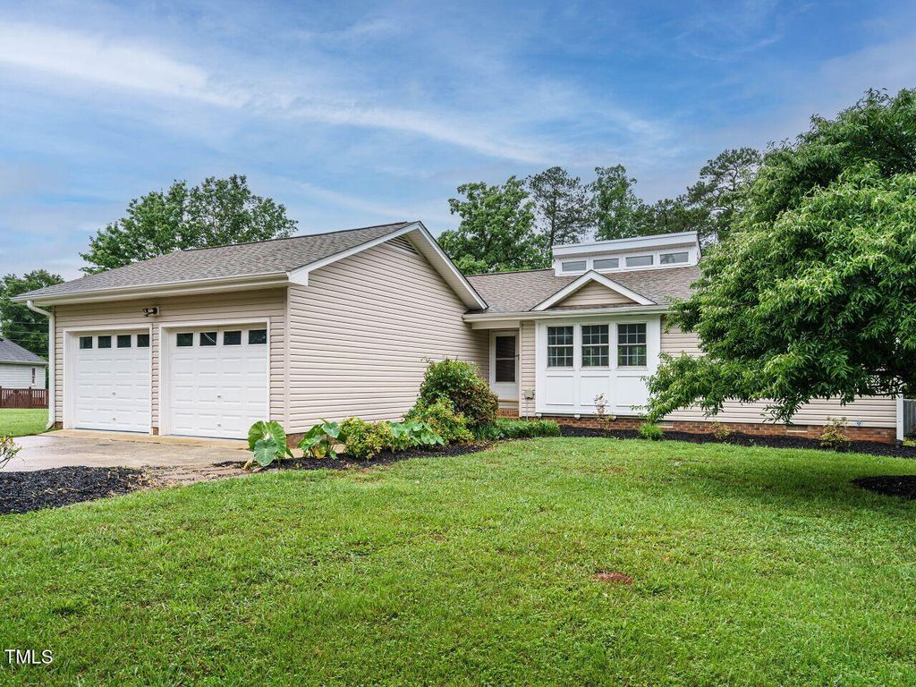 8204 Charlbert Court, Apex, NC 27539