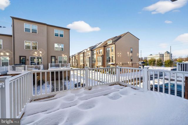 215 PHOENIX DR, Upper Marlboro, MD 20774