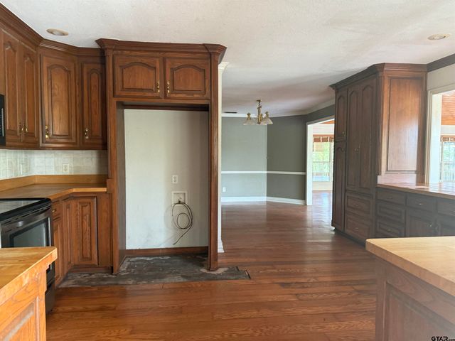 1708 SOUTH US HIGHWAY 69, Mineola, TX 75773