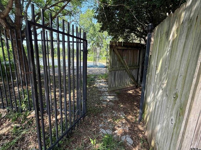 1708 SOUTH US HIGHWAY 69, Mineola, TX 75773