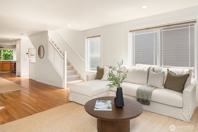 4054 54th Avenue SW, Seattle, WA 98116