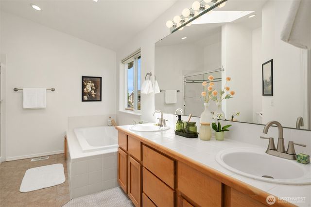 4054 54th Avenue SW, Seattle, WA 98116