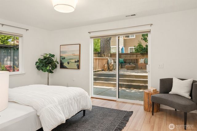 4054 54th Avenue SW, Seattle, WA 98116