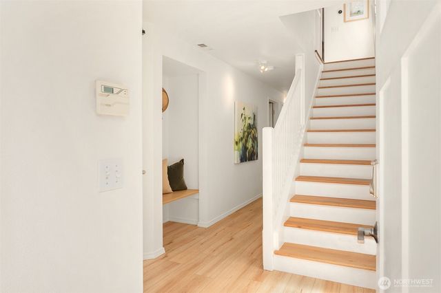 4054 54th Avenue SW, Seattle, WA 98116