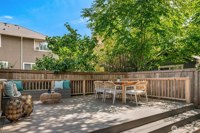 4054 54th Avenue SW, Seattle, WA 98116