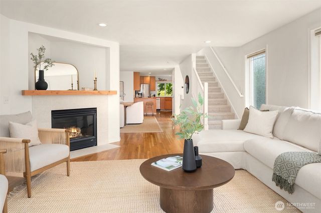 4054 54th Avenue SW, Seattle, WA 98116