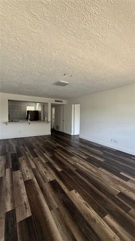 1400 NE 191st St 310, Miami, FL 33179