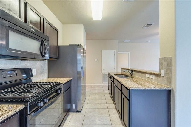 1061 Violet LN, Kyle, TX 78640