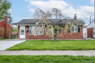 30534 Spybrook Street, Roseville, MI 48066