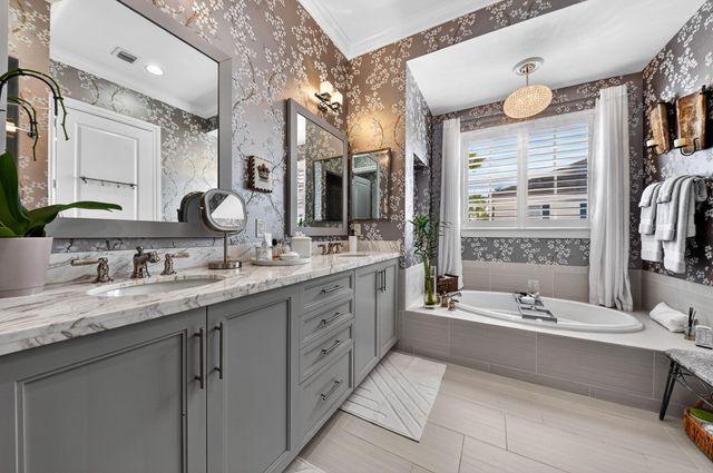 145 N Cannery Row Circle, Delray Beach, FL 33444