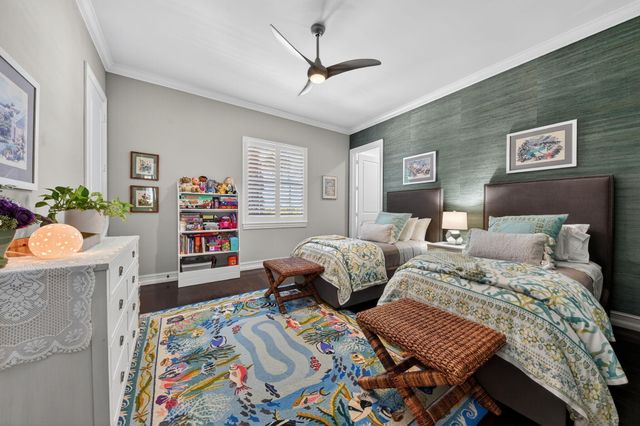 145 N Cannery Row Circle, Delray Beach, FL 33444