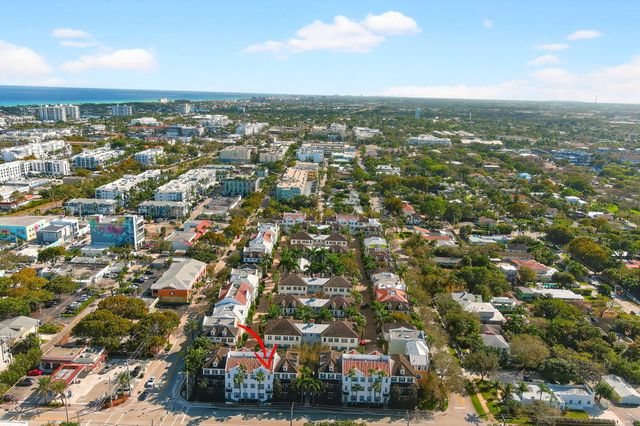 145 N Cannery Row Circle, Delray Beach, FL 33444