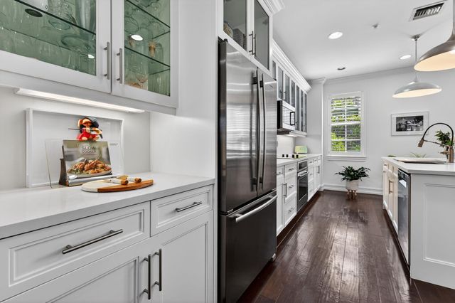 145 N Cannery Row Circle, Delray Beach, FL 33444