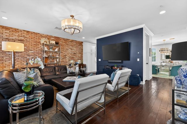 145 N Cannery Row Circle, Delray Beach, FL 33444