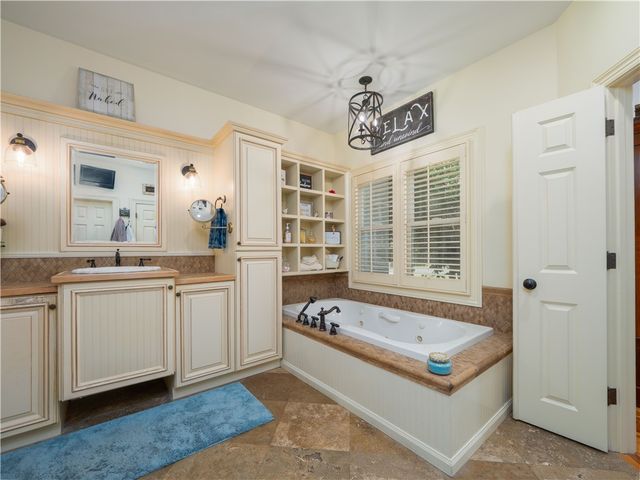 392 Mossy Oak Trail, Waverly, GA 31565