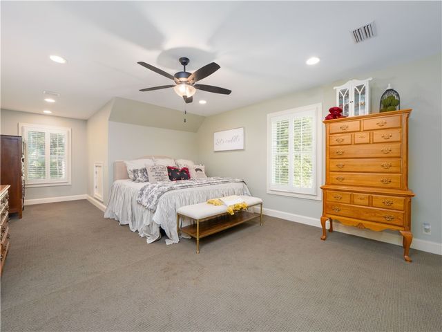 392 Mossy Oak Trail, Waverly, GA 31565