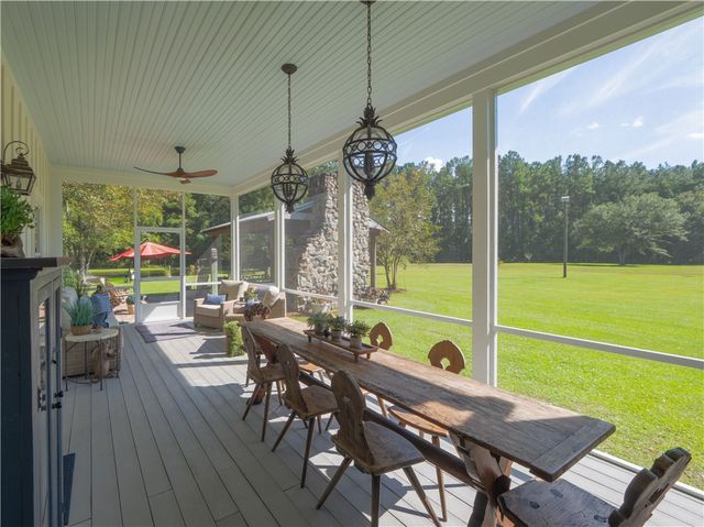 392 Mossy Oak Trail, Waverly, GA 31565