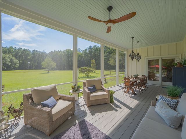 392 Mossy Oak Trail, Waverly, GA 31565
