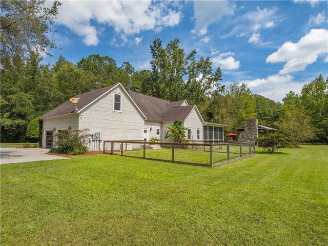 392 Mossy Oak Trail, Waverly, GA 31565