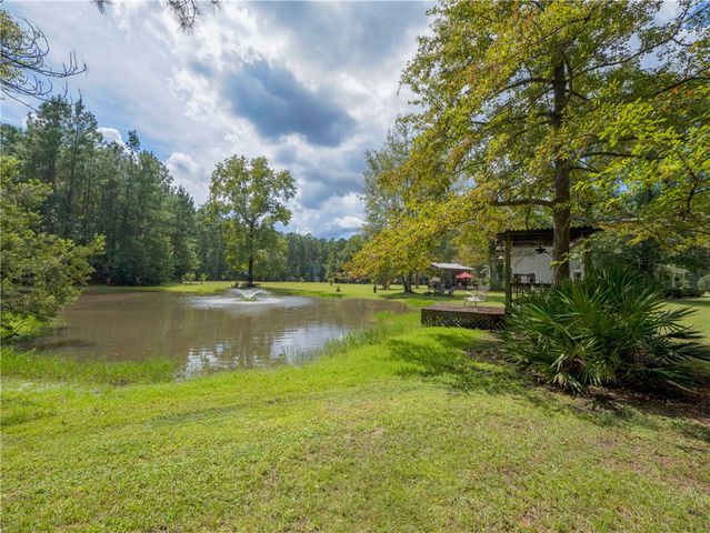 392 Mossy Oak Trail, Waverly, GA 31565