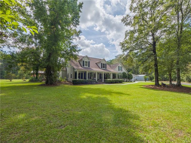 392 Mossy Oak Trail, Waverly, GA 31565