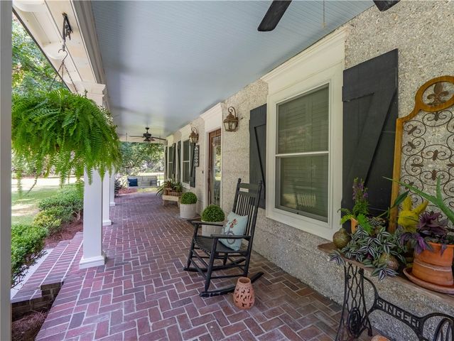 392 Mossy Oak Trail, Waverly, GA 31565