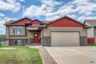 10049 KAELEM CT, Summerset, SD 57718