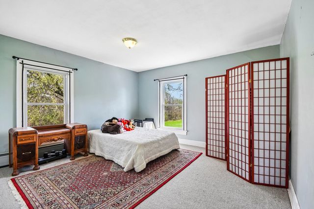 10604 Charles Road, Woodstock, IL 60098