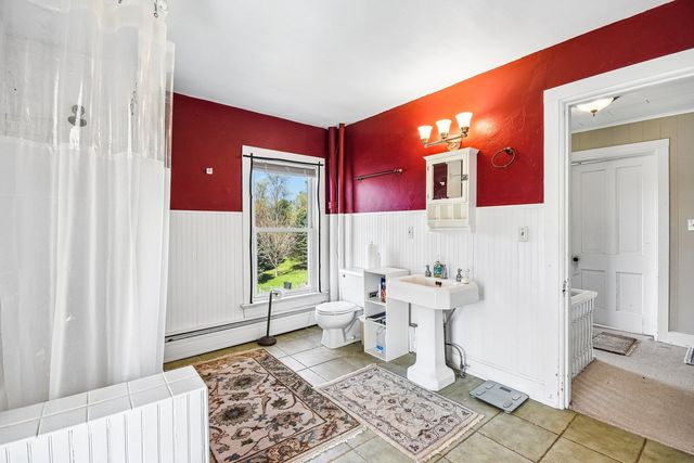 10604 Charles Road, Woodstock, IL 60098