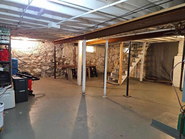 10604 Charles Road, Woodstock, IL 60098