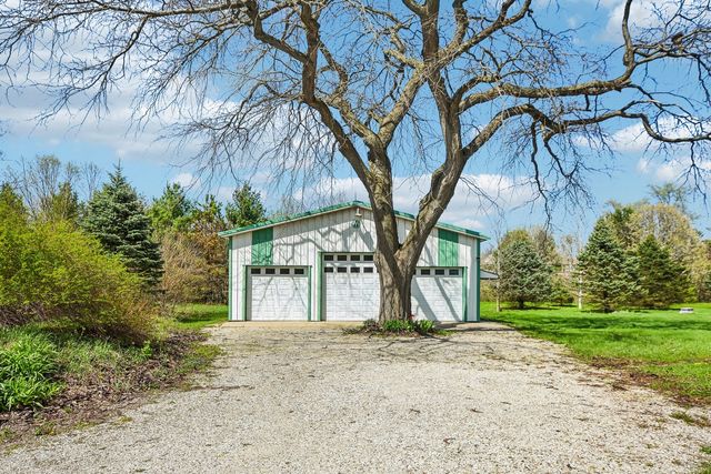10604 Charles Road, Woodstock, IL 60098