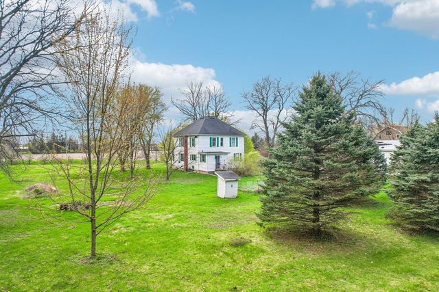 10604 Charles Road, Woodstock, IL 60098