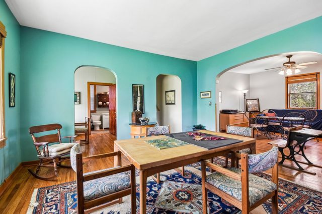 10604 Charles Road, Woodstock, IL 60098