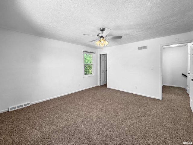 1521-1523 W DAYTONA Drive, Peoria, IL 61614