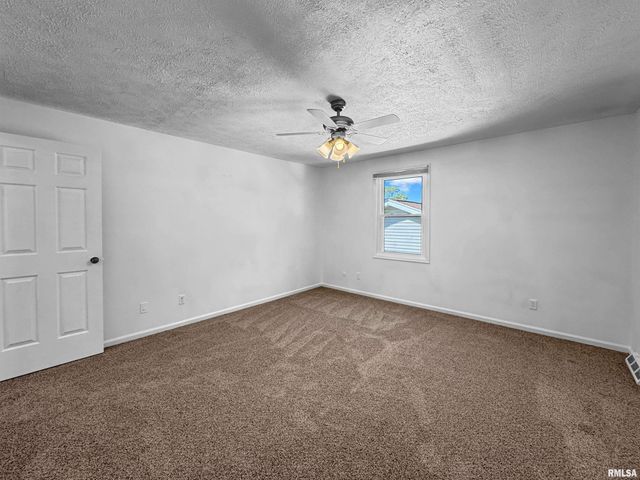 1521-1523 W DAYTONA Drive, Peoria, IL 61614