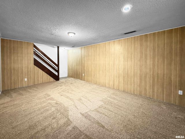 1521-1523 W DAYTONA Drive, Peoria, IL 61614